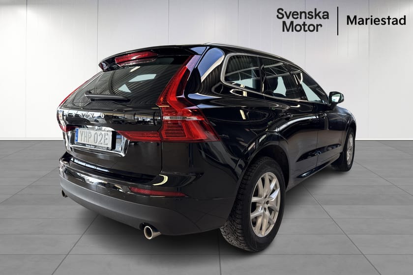 Bild 4 av Volvo XC60 B5 AUT Momentum AdvanceIII / BLIS / Backkamera / Drag/ VOC