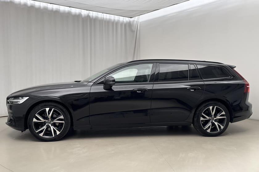 Bild 2 av Volvo V60 B4 Mildhybrid, Bensin (197hk) Plus Dark