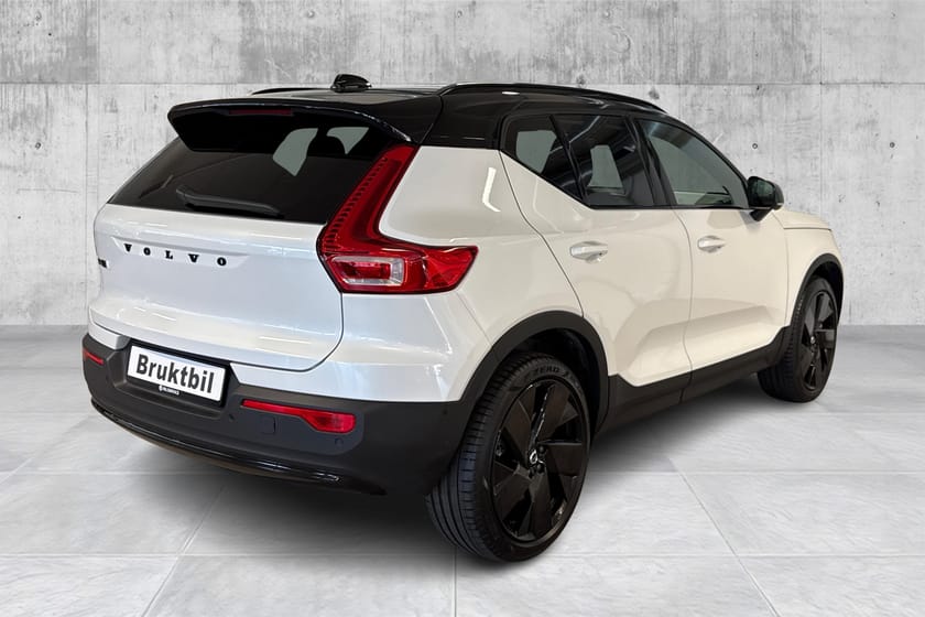 Bilde 5 av Volvo EX40 Twin Motor Performance Ultra Black Edition/Performance/PIxel/Pano/Alt Utstyr!