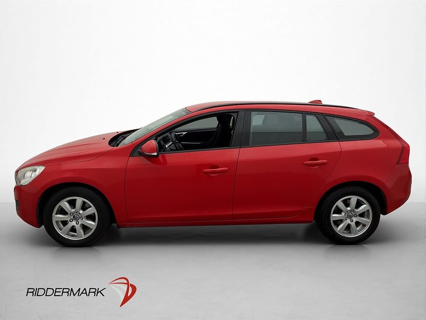 Bild 2 av Volvo V60 D2 115hk Momentum Dragkrok Värmare