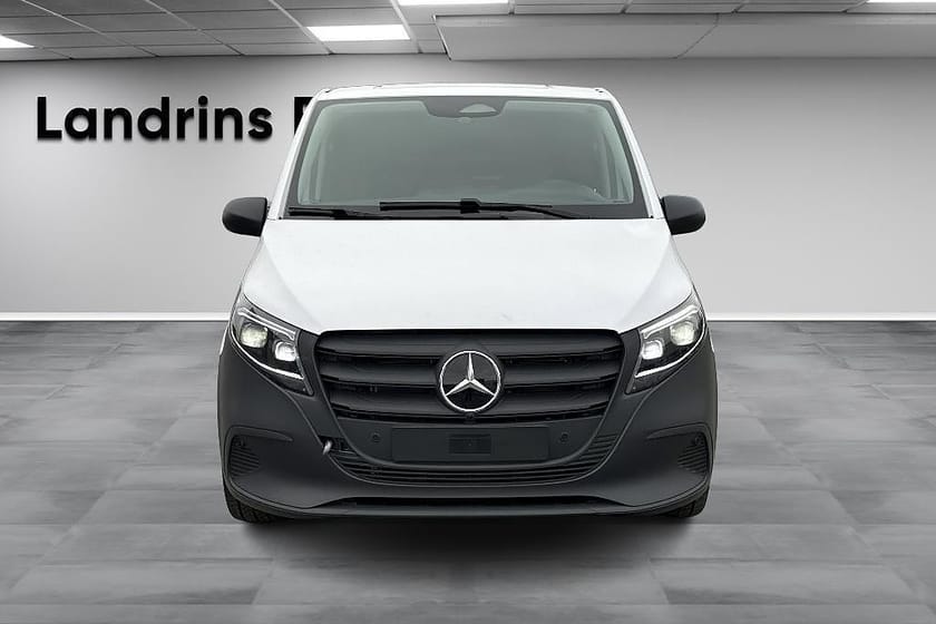 Bild 2 av Mercedes-Benz Vito 114 CDI 2.8t ex lång PRO, 9-Gt, MULTIBEAM