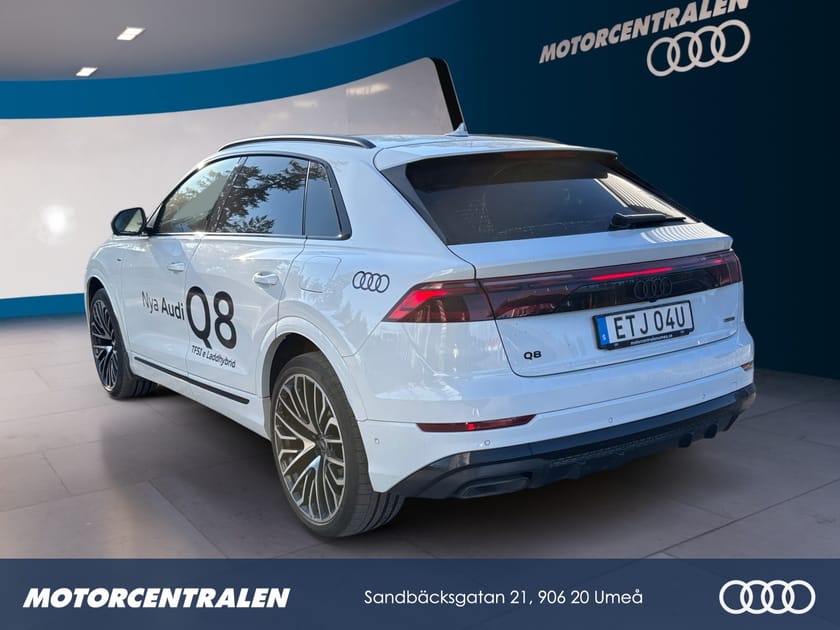 Bild 3 av Audi Q8 60 TFSI e quattro 490hk Selection, HUD, Laser, 23"