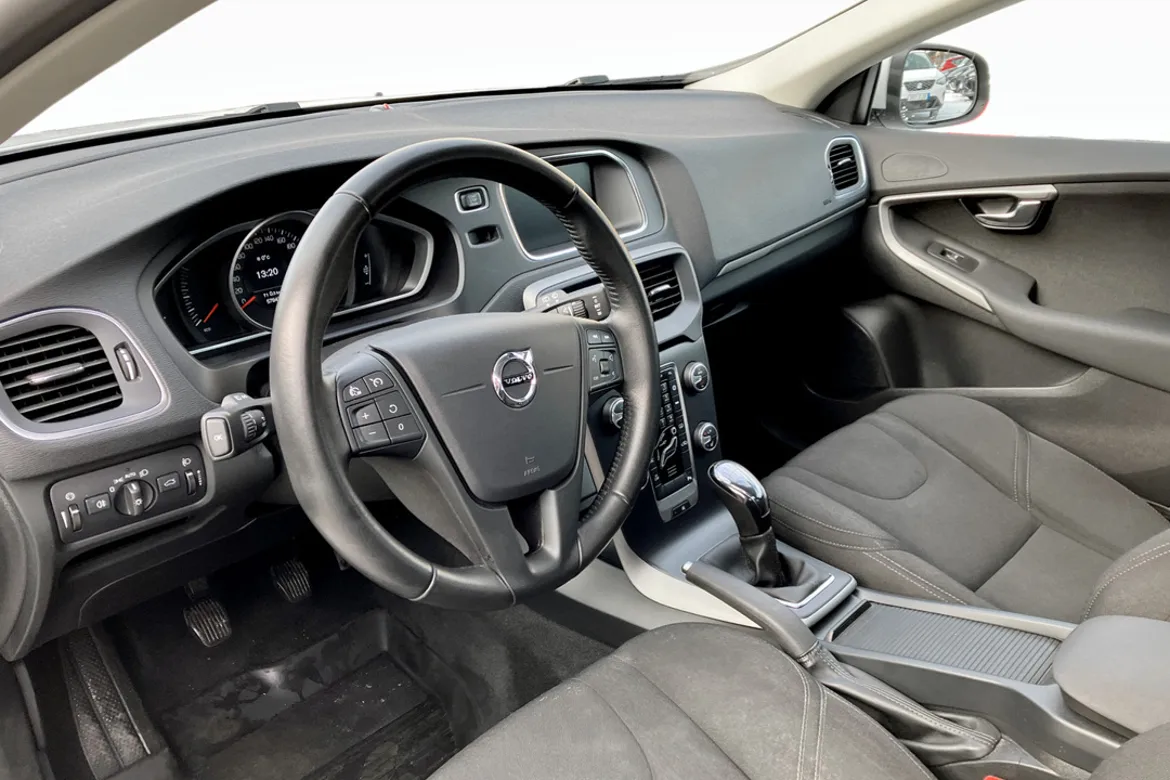 Volvo V40