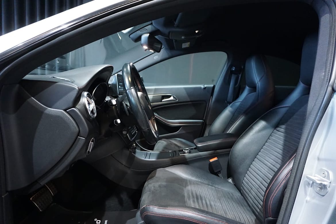 Mercedes-Benz CLA 2014 - miniatyr 12