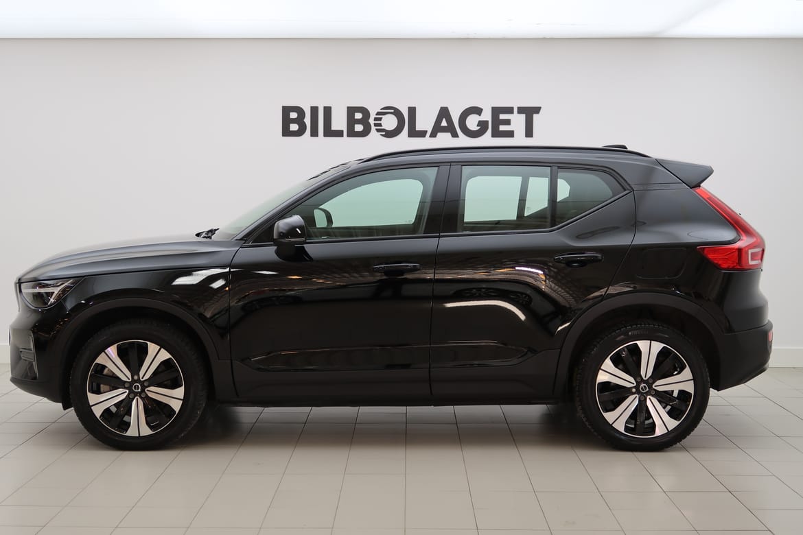 Volvo XC40 2023 - miniatyr 2