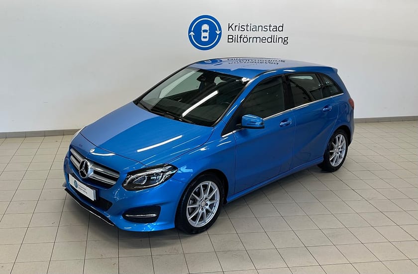 Bild 3 av Mercedes-Benz B 180 Urban, LED Strålkastare, Delläderklädsel