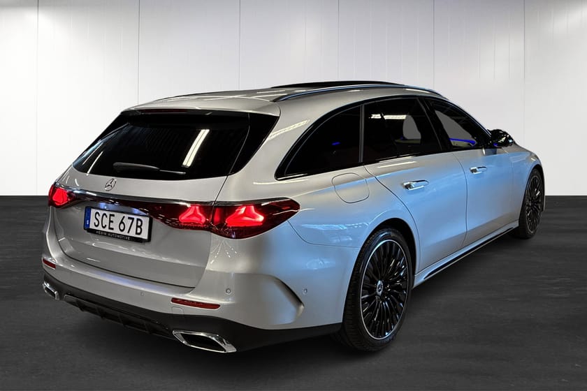Bild 4 av Mercedes-Benz E 220 T d 9G-Tronic | AMG Line Premium Plus | Pano | 360 | Drag | Burmester