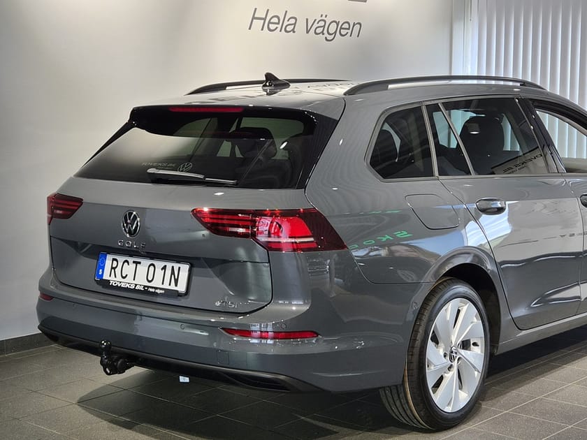 Bild 5 av Volkswagen Golf Sportscombi 1.5 eTSI 150hk |Drag|Backkamera