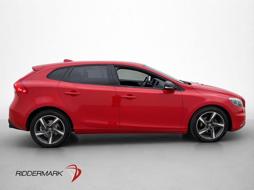 Bild 3 av Volvo V40 D2 R-Design Skinn Drag D-värm BLIS 115hk
