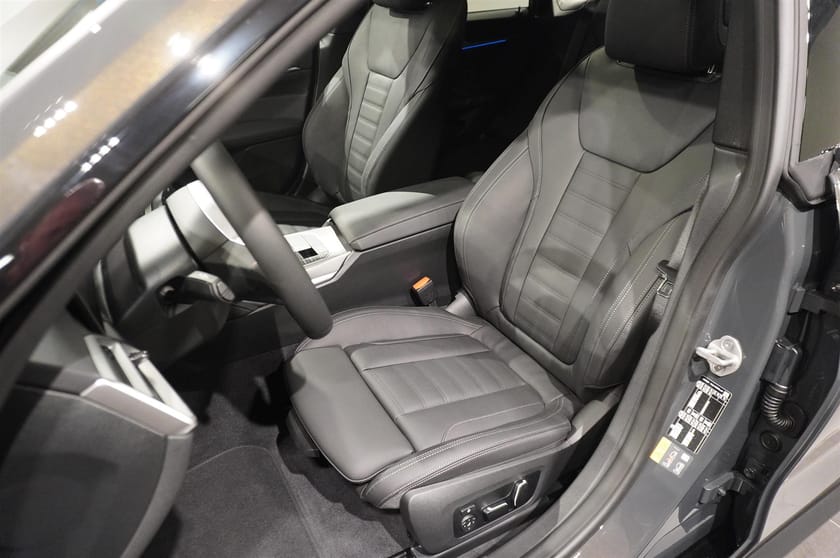 Bild 4 av BMW i4 M60 xDrive Gran Coupé Supercharged Ed Drag DA Pro H K