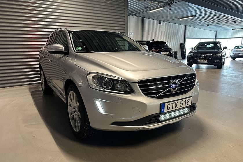 Bild 3 av Volvo XC60 D4 AWD Classic Summum B-kamera Navi Drag Keyless BLIS