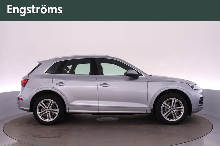 Bild 2 av Audi Q5 40 TDI quattro 190Hk S-LINE Alpin/Backkamera/Rattvärme