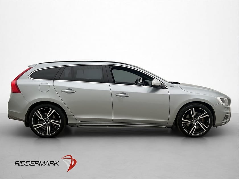 Bild 4 av Volvo V60 D5 Hybrid AWD R-Design Värm H/K Taklucka Drag