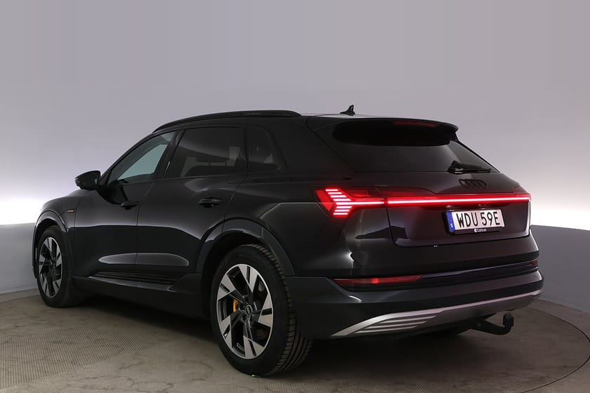 Bild 4 av Audi e-tron 55 quattro Proline Adv. Pano 360 Elstol B&O Drag