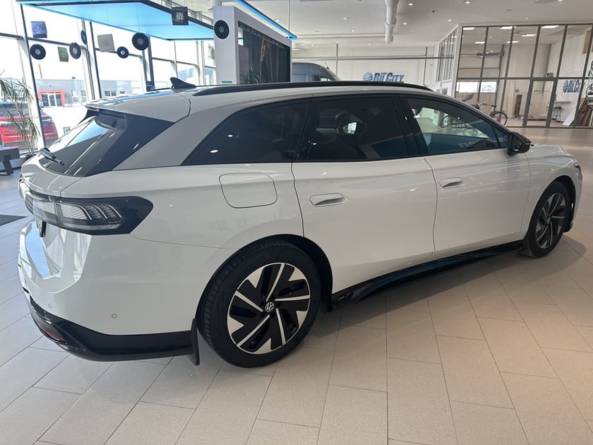 Bild 2 av Volkswagen ID.7 Pro S Tourer 86 KWH BATTERI 286 HK 1 VXL