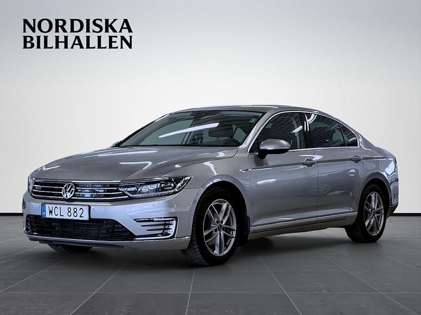 Bild 3 av Volkswagen Passat GTE 1.4 TSI ACT Backkamera Apple Carplay Värmare
