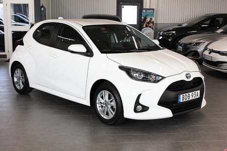 Toyota Yaris Hybrid CVT Active Kamera Rattvärme V-hjul