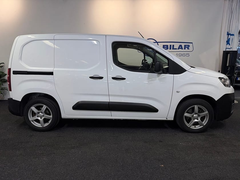 Bild 2 av Citroën Berlingo Van 1.5 BlueHDi 130hk | Drag | Aut | Vhjul