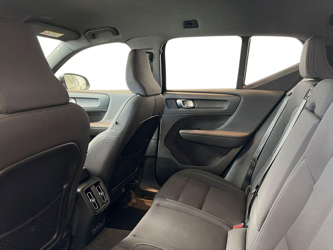 Volvo XC40 2024 - miniatyr 9