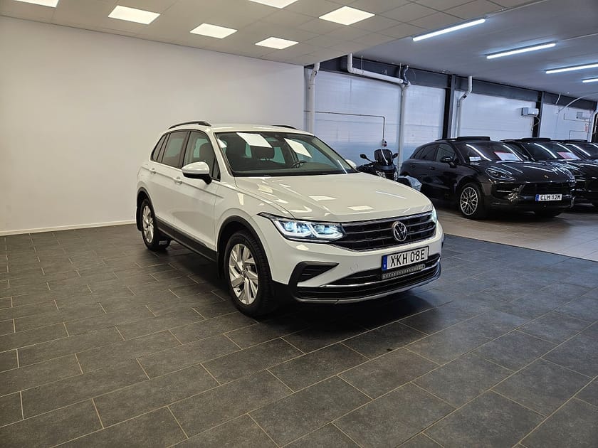 Bild 5 av Volkswagen Tiguan 2.0TDI 150hk 4Motion 4x4 Värmare Backkamera Drag MOMS