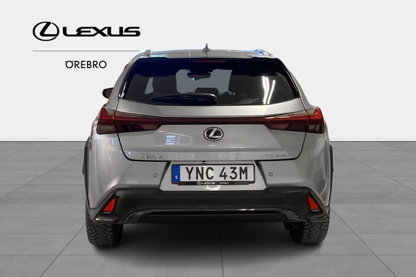 Bild 5 av Lexus UX 300h F Sport Design FWD V-Hjul