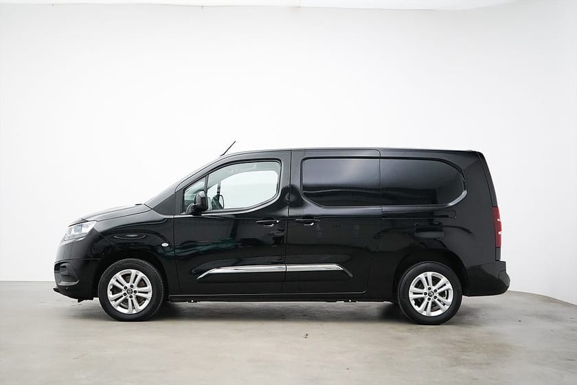 Bild 3 av Toyota ProAce City proace-city 1.2 Turbo / 130hk / Värmare / CarPlay