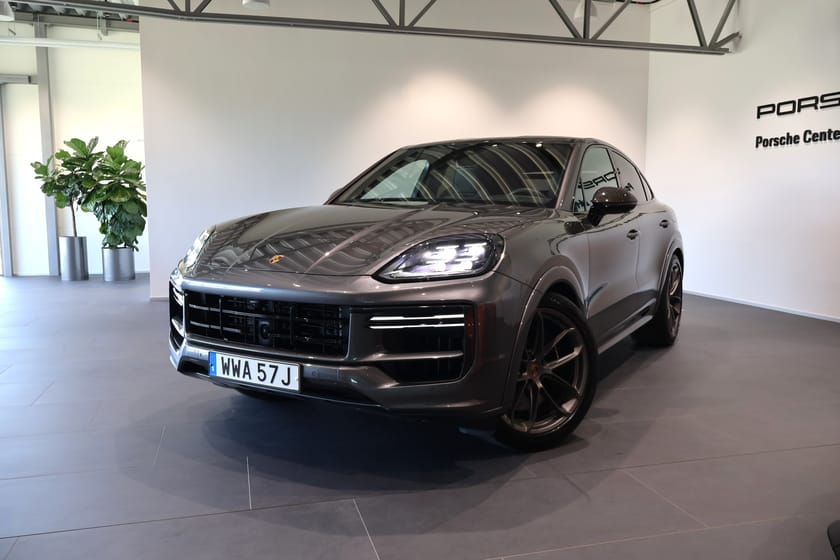 Bild 1 av Porsche Cayenne Turbo E-Hybrid Coupé 740hk V8