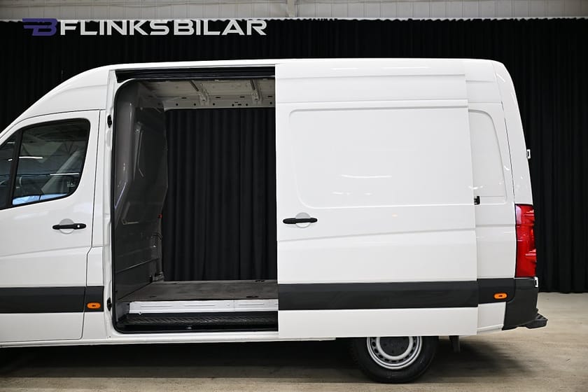 Bild 4 av Volkswagen Crafter 163HK Dubbeldörr|Uppvärmt-skåp|Drag|värmare