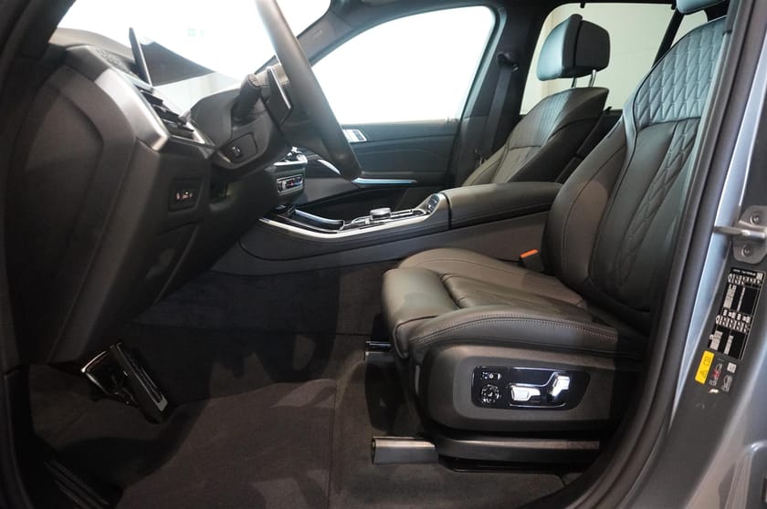 Bild 4 av BMW X5 xDrive50e M Sport Business Ed Drag DA Pro H K