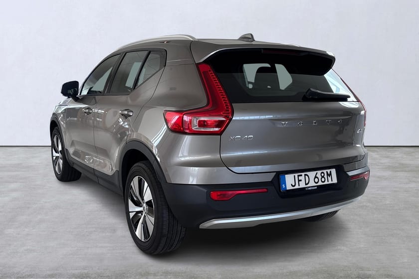 Bild 4 av Volvo XC40 B4 FWD Bensin Momentum Advanced SE