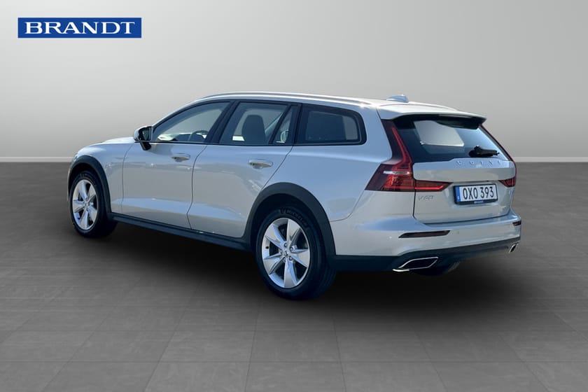 Bild 2 av Volvo V60 Cross Country B4 AWD Diesel Adv SE