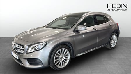 Mercedes-Benz GLA 200 d 7G-DCT AMG Line / Panorama