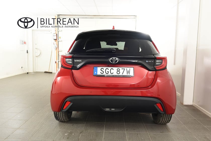 Bild 4 av Toyota Yaris Hybrid 115 Elhybrid Active Plus Säkerhetspaket Backkamera