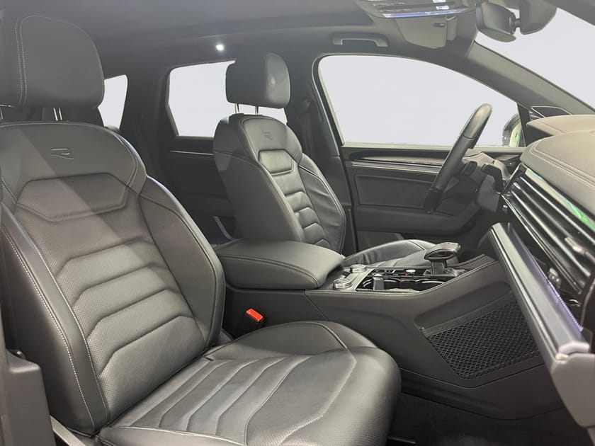 Bild 2 av Volkswagen Touareg R eHybrid 3.0 V6TSI 4X4  462hk, 2024 8 växlar