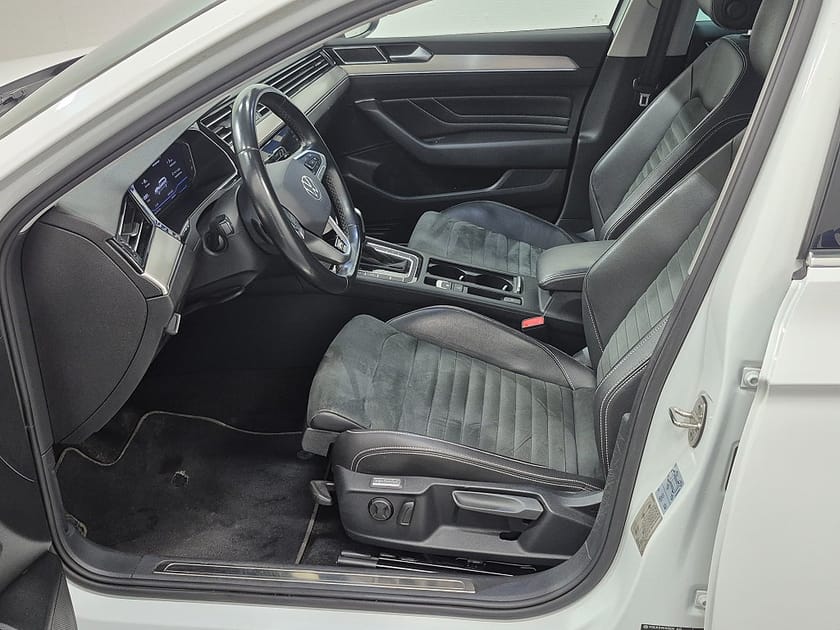 Bild 2 av Volkswagen Passat Sportscombi 4MOTION TDI 200HK 4x4 R-Line