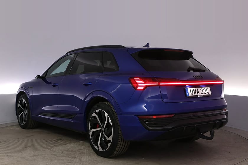 Bild 4 av Audi Q8 55 e-tron quattro S-line Pano 360 B&O Elstol Drag