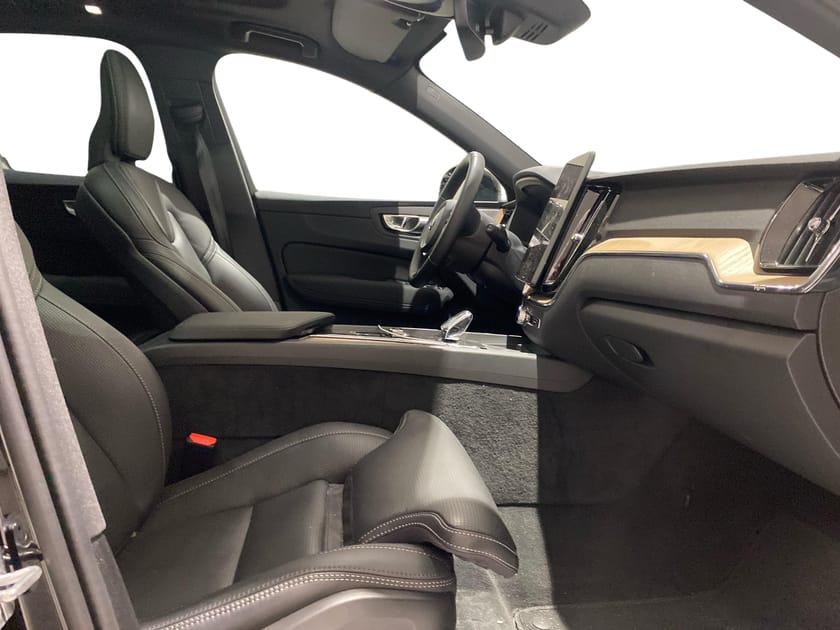 Bild 4 av Volvo XC60 T8 Plus Bright Nordic Edition - Demo