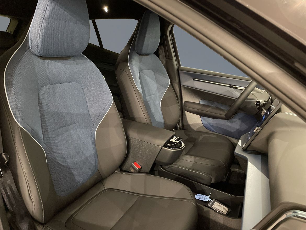 Bild 6 av 6 på bilen