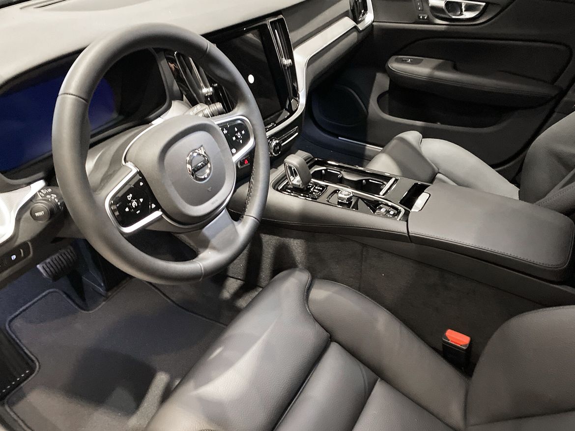 Bild 2 av 6 på bilen