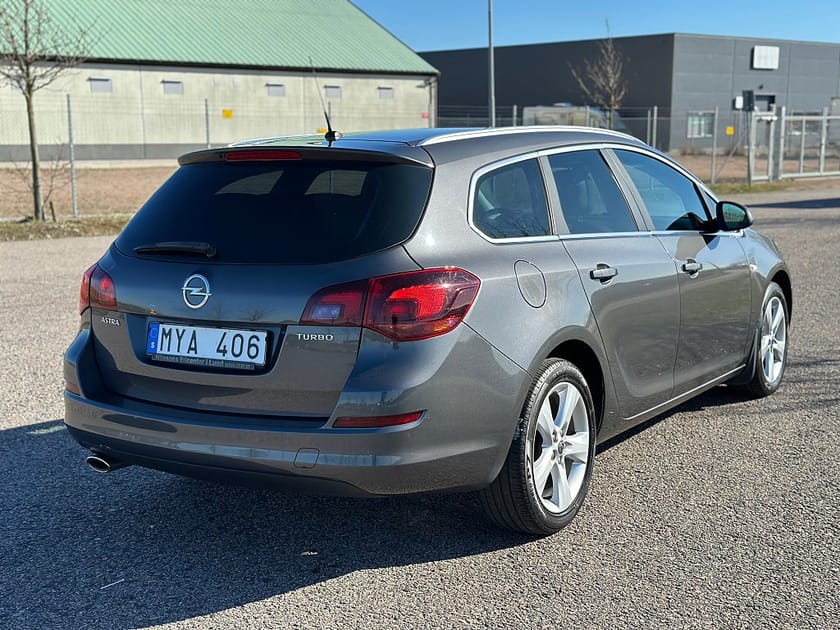 Bild 4 av Opel Astra Sports Tourer 1.4 Turbo Enjoy Euro 5