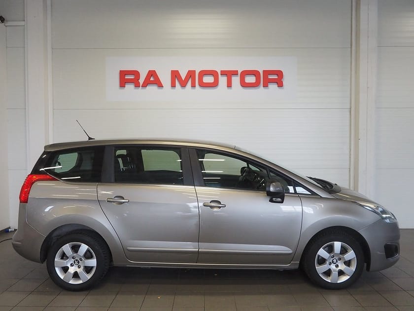 Bild 4 av Peugeot 5008 7-Seater 1.2 PureTech 130hk | 7-sits | Farthållare