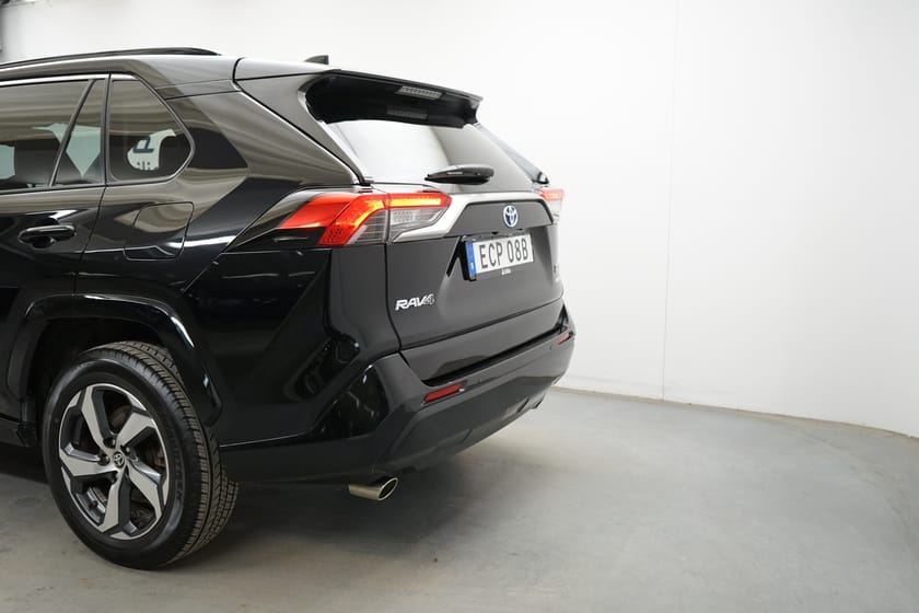Bild 3 av Toyota RAV4 Laddhybrid Launch Edition Dragkrok
