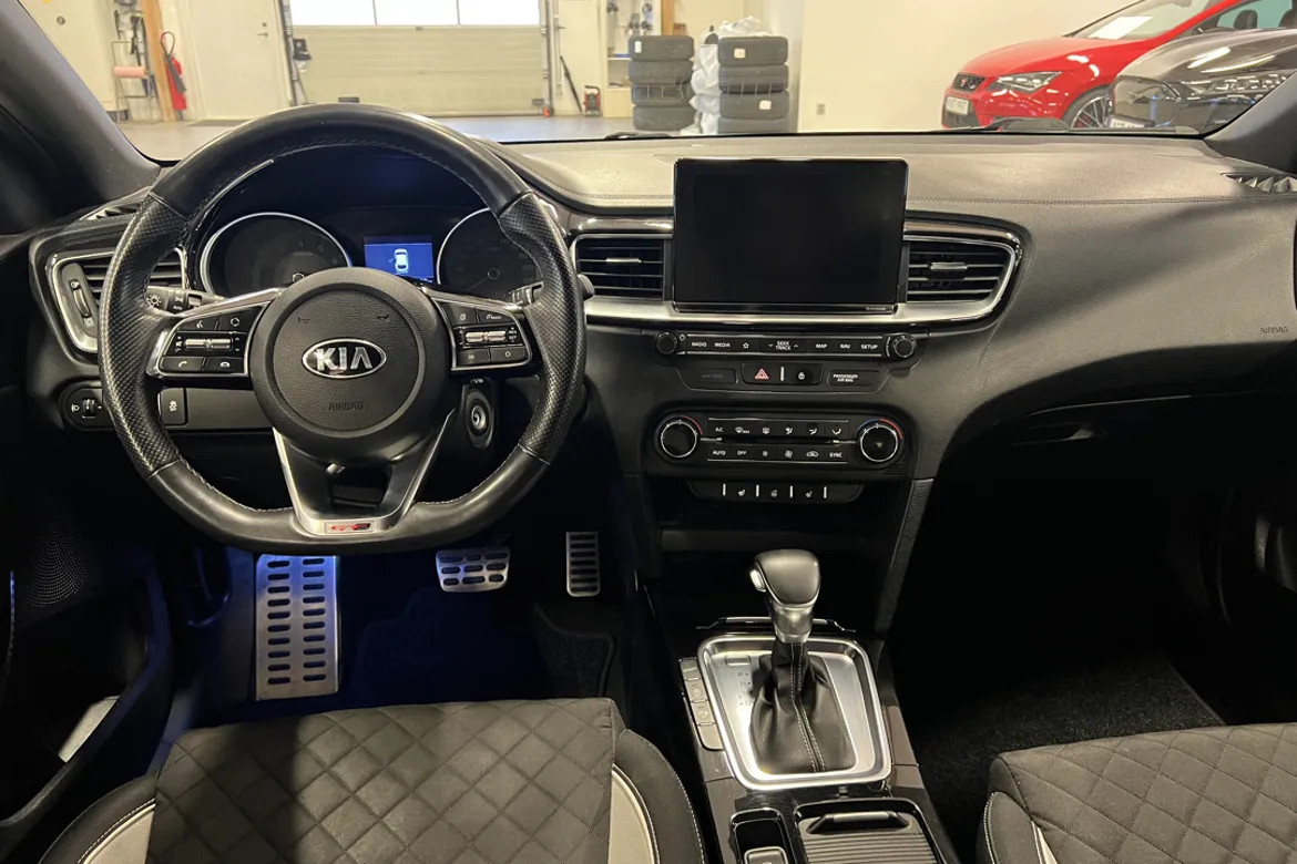 Kia ProCeed