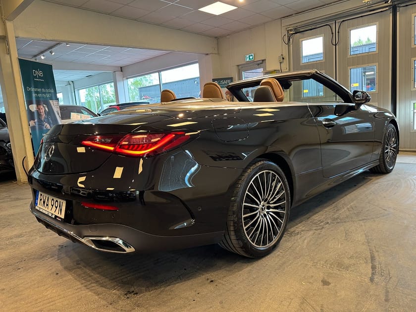 Bild 4 av Mercedes-Benz CLE 300 4MATIC Cabriolet 9G-Tronic AMG Premium Plus SE SPEC