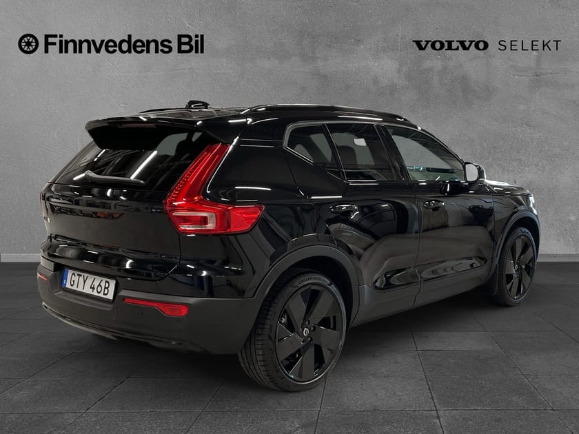 Bild 1 av Volvo EX40 Twin Motor Performance UltraBlackSE