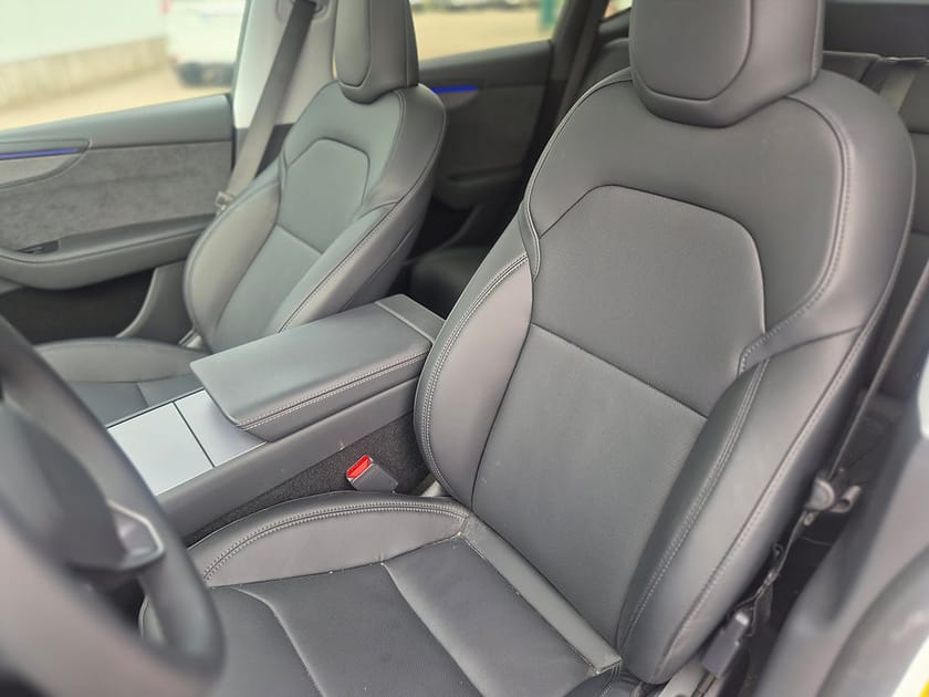 Bild 5 av Tesla Model Y Long Range AWD 514HK 4x4 Panorama Läder