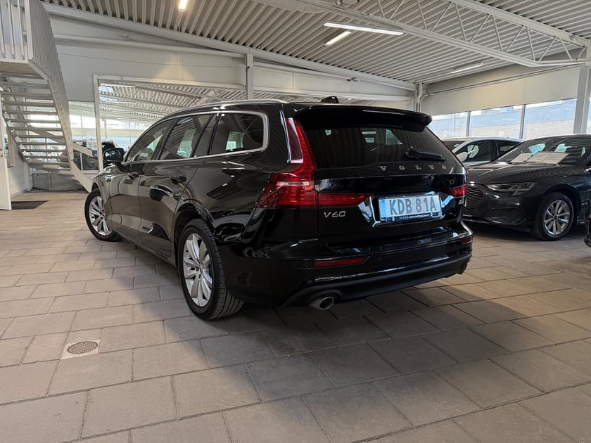 Bild 4 av Volvo V60 D4 Aut Business Adv. Parkvä/Navi/HUD/360° kamera