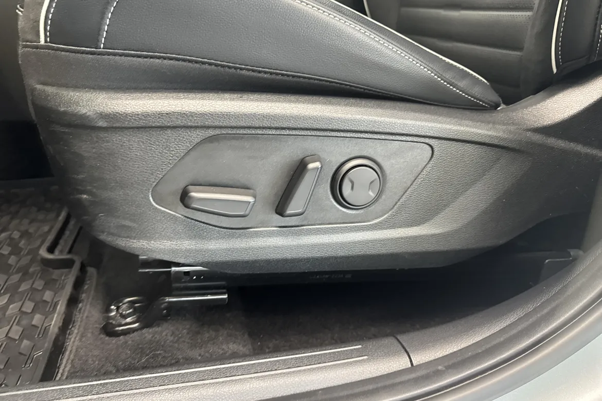 picture of a car