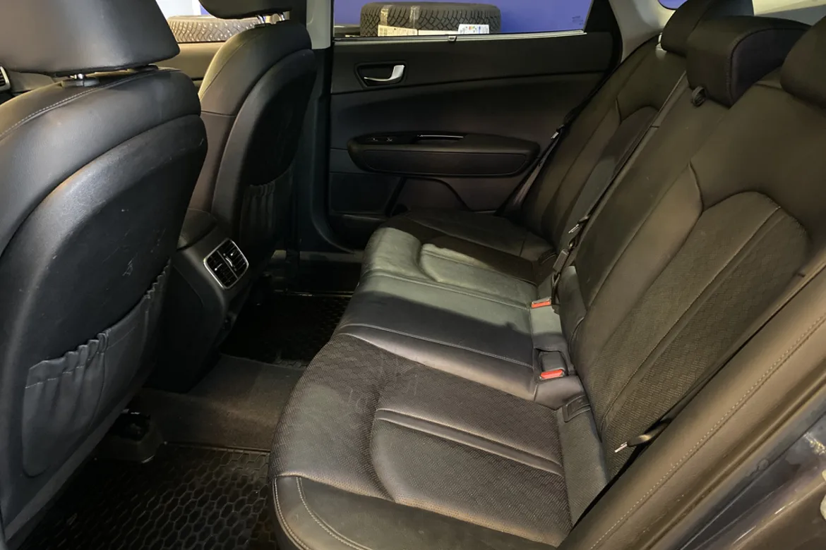 Kia Optima Sport Wagon Plug-in Hybrid