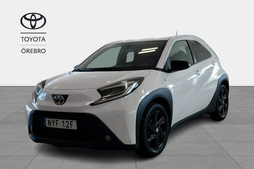 Bild 1 av Toyota Aygo X 1.0 Play Comfort Style pack V-hjul